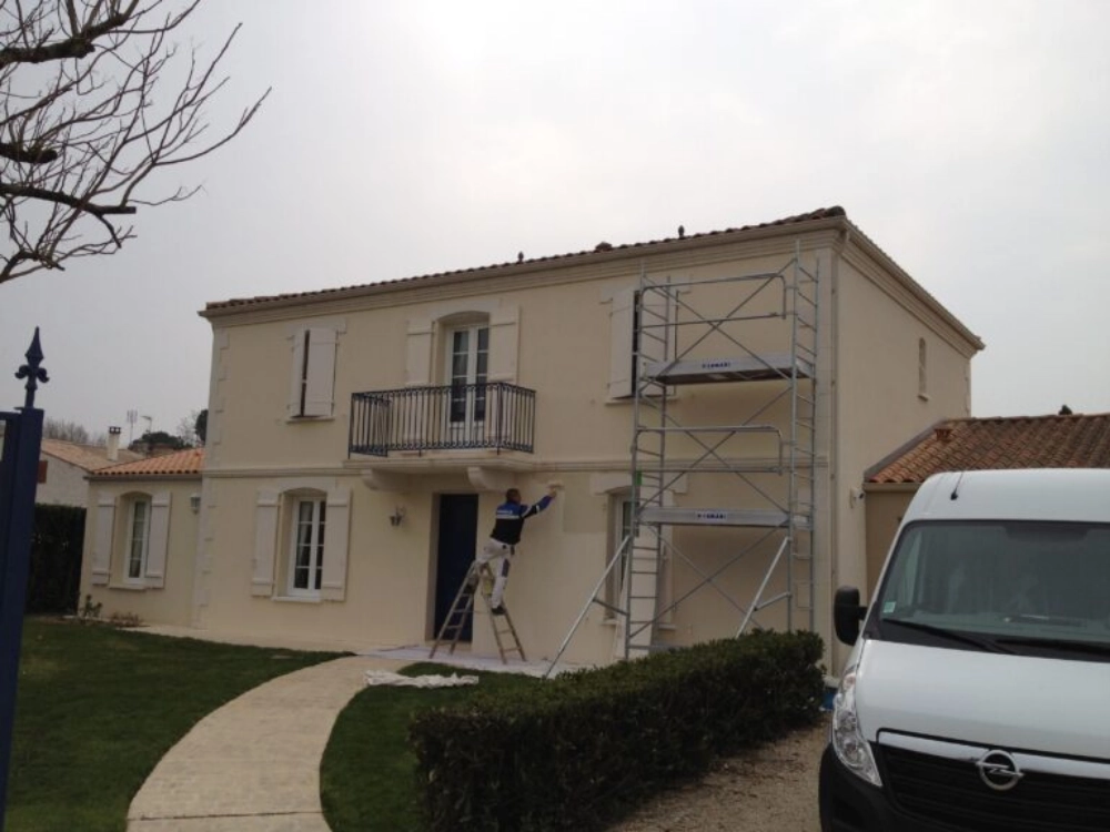 bandes et joints de placo à Saintes